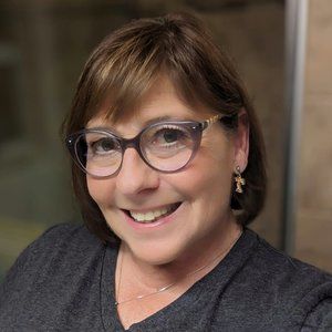 Meet your Posher, Kathyrn
